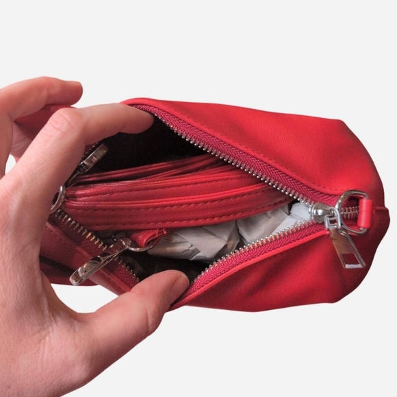 Red faux leather elephant bag purse with strap New NWOT Colorful Eclectic Animal - Picture 3 of 6